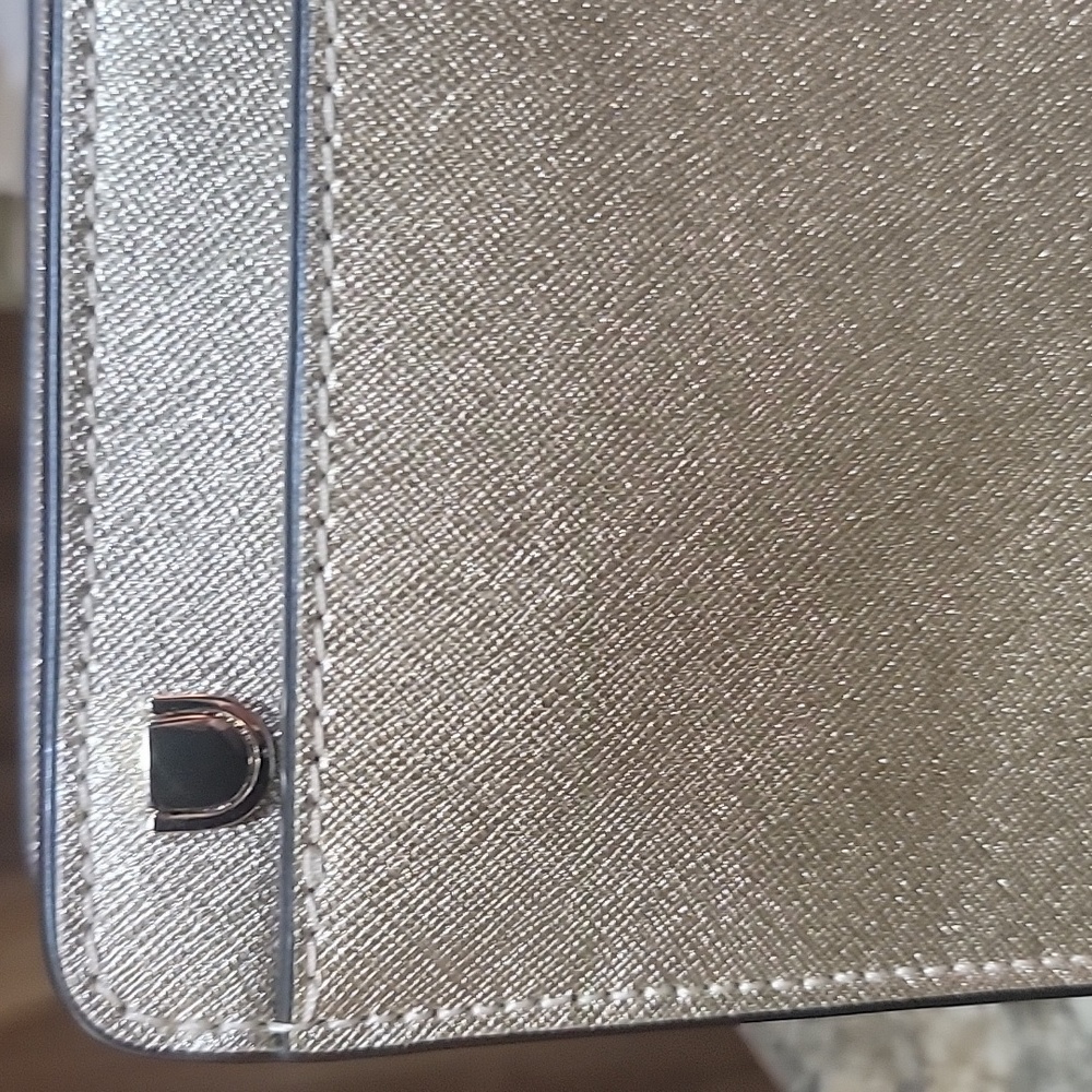 Michael Kors NWOT Metallic Gold Crossbody - Picture 5 of 11